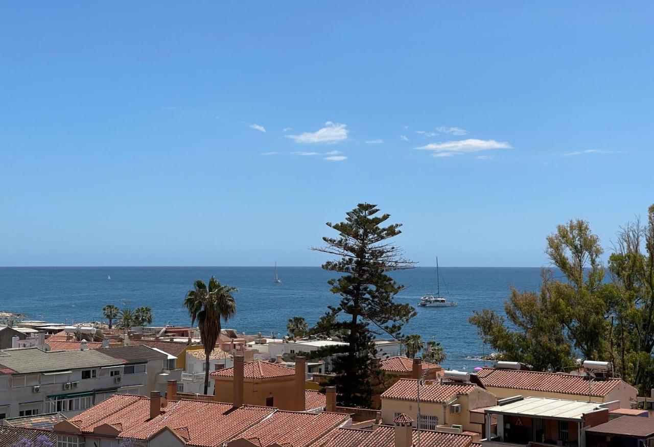 Penthouse Puerta De Pedregalejo Apartment Malaga Bagian luar foto