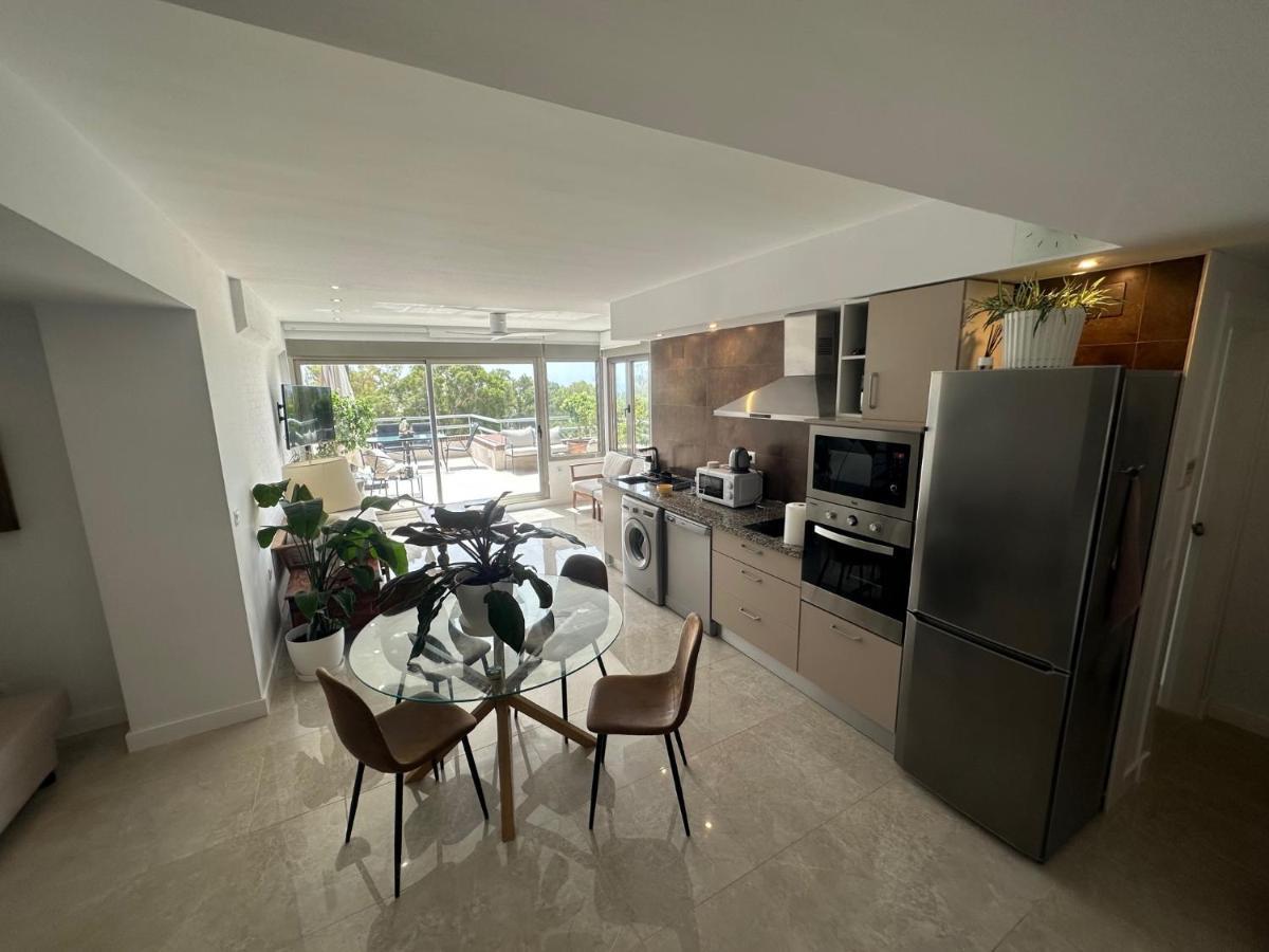 Penthouse Puerta De Pedregalejo Apartment Malaga Bagian luar foto